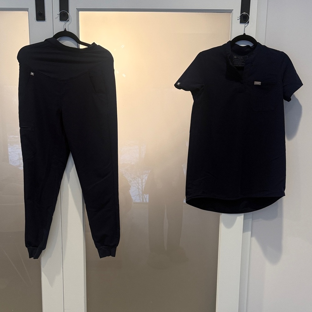 Figs Navy Blue Scrub Set